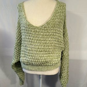 Free People knitted lite green pullover sweater, size small, good condition